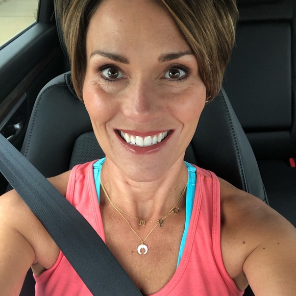 Meet your Posher, Shannon - Picture 3 of 6